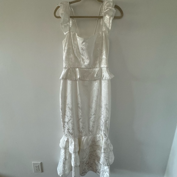 V. Chapman Violet Corset Ruffled Tiered Hem Midi Dress - Picture 7 of 9